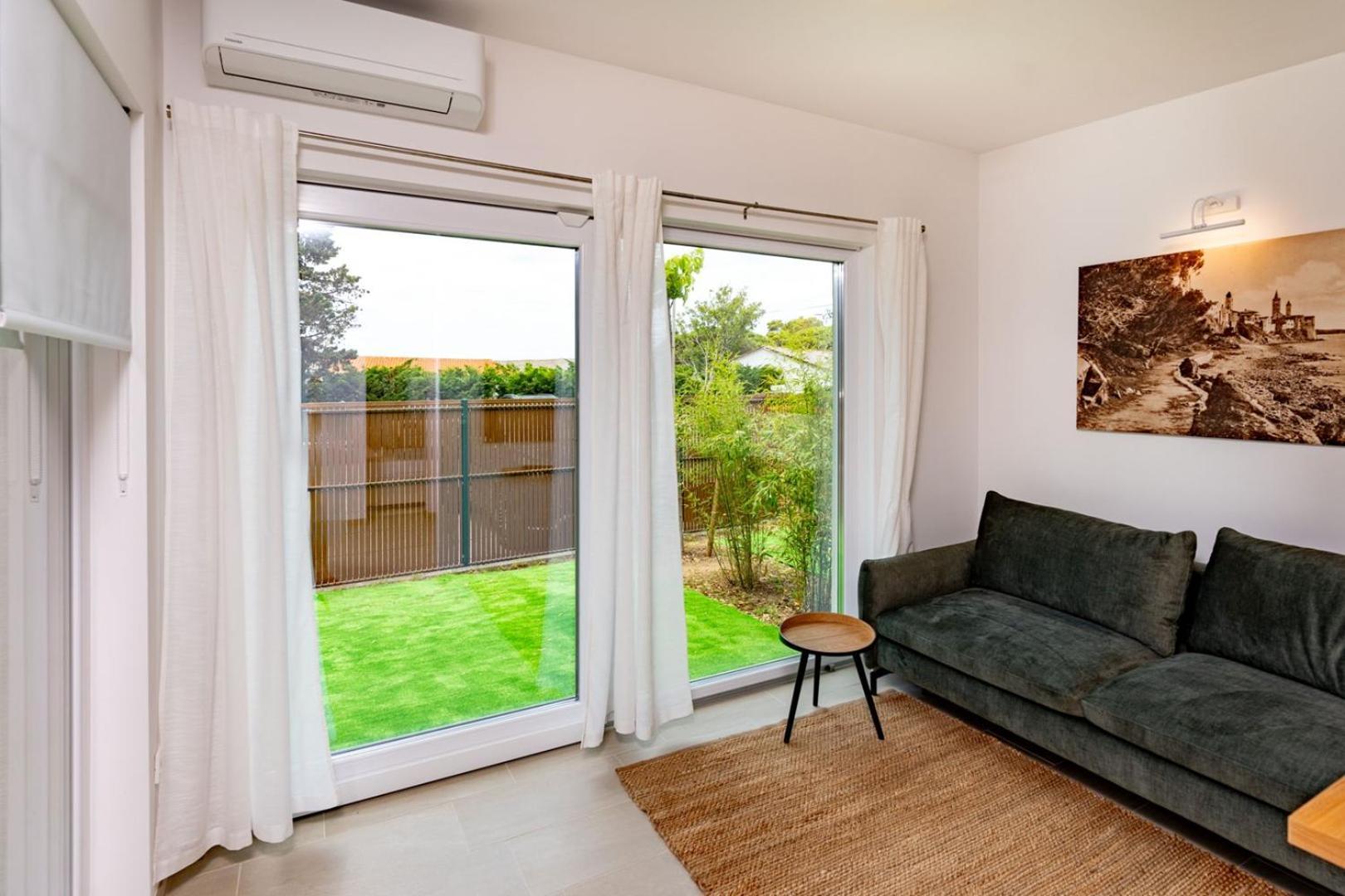 Arti Holiday Homes Banjol Екстер'єр фото