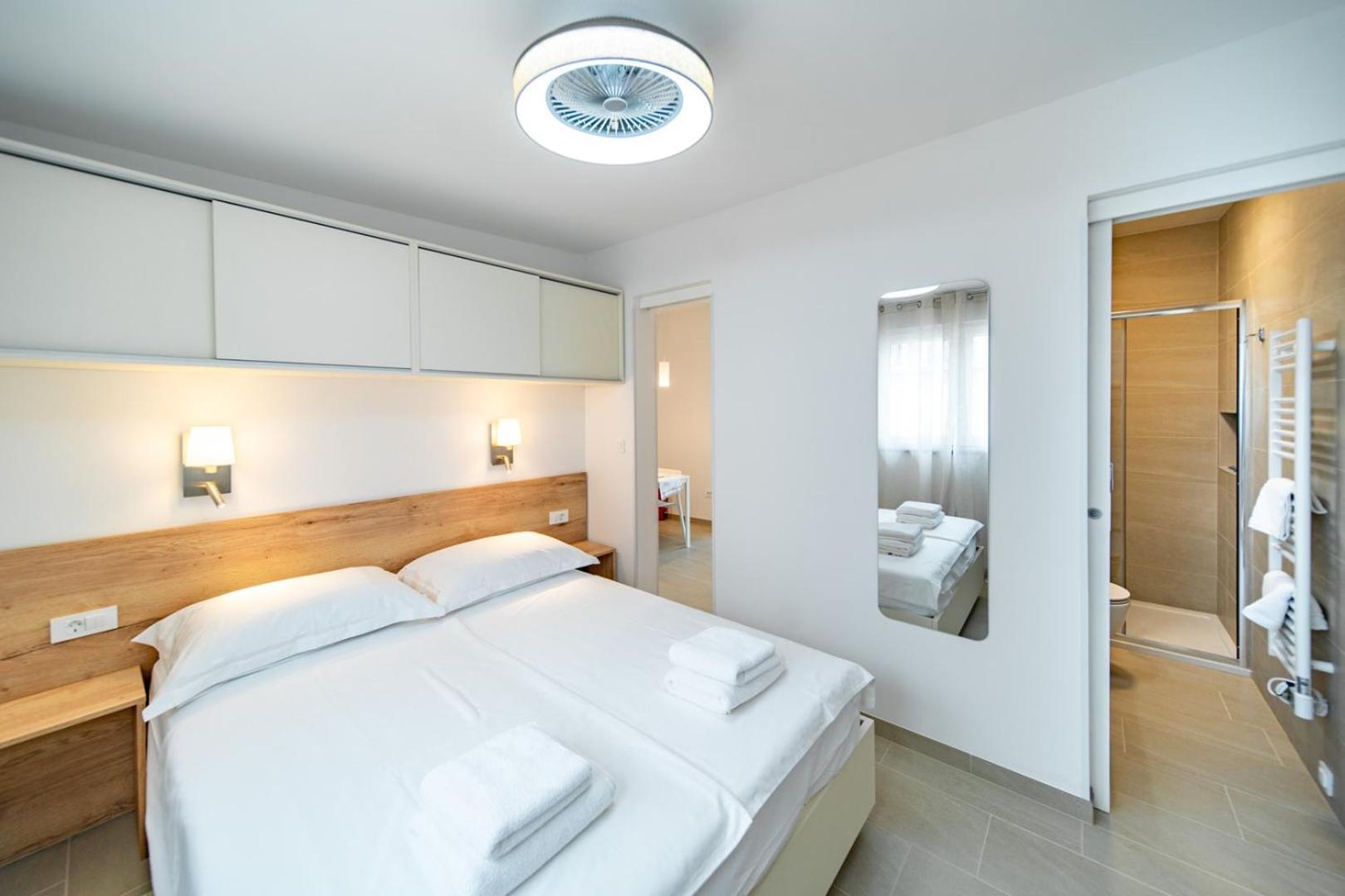 Arti Holiday Homes Banjol Екстер'єр фото