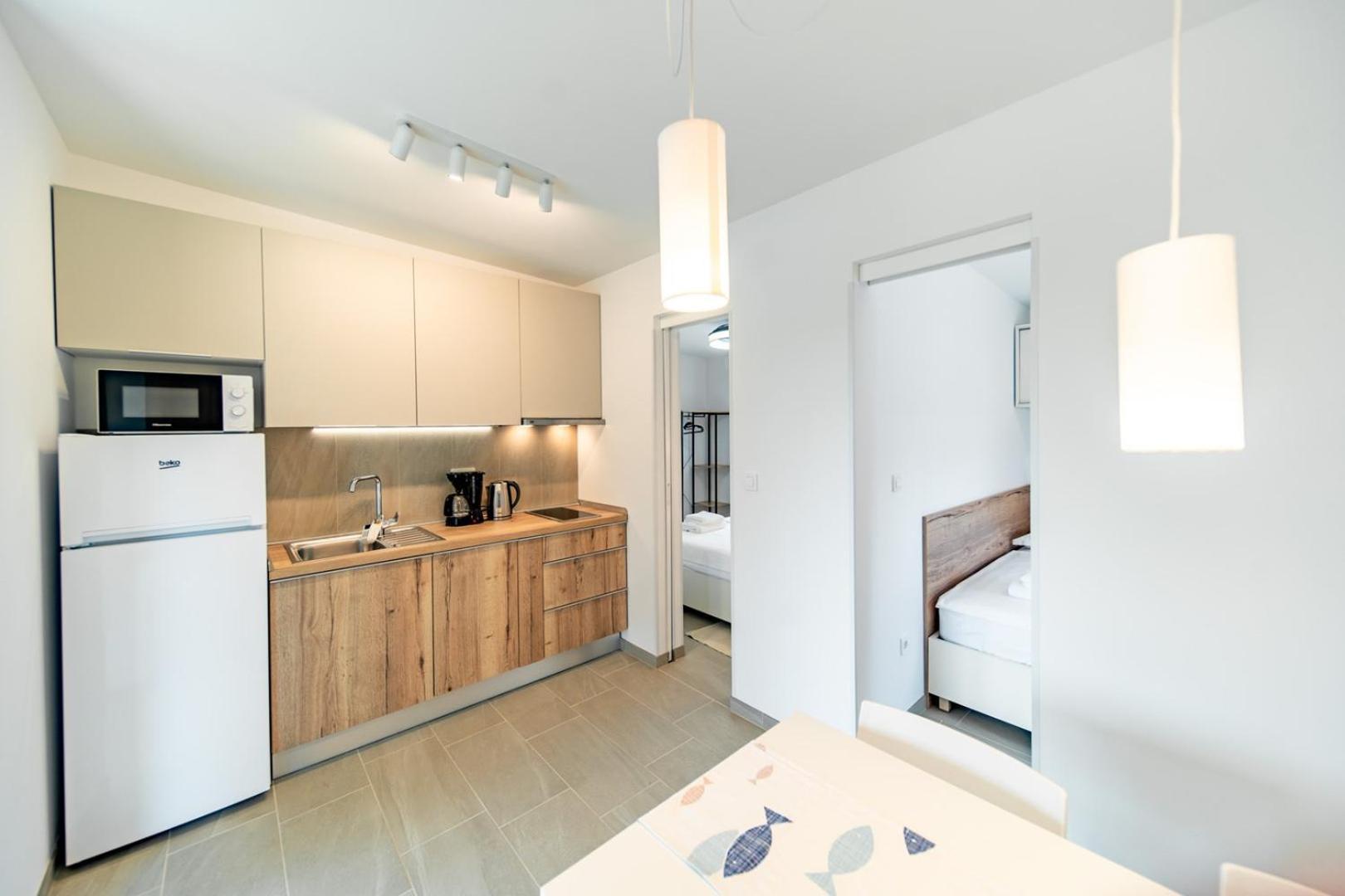 Arti Holiday Homes Banjol Екстер'єр фото
