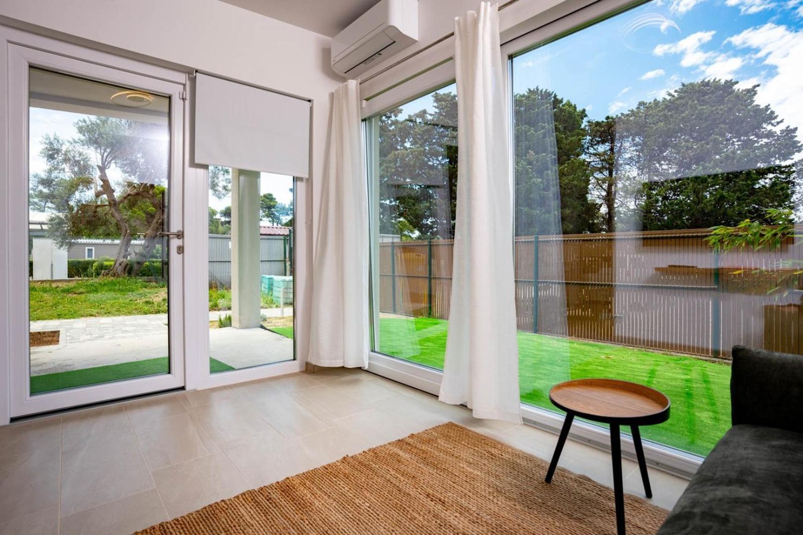 Arti Holiday Homes Banjol Екстер'єр фото