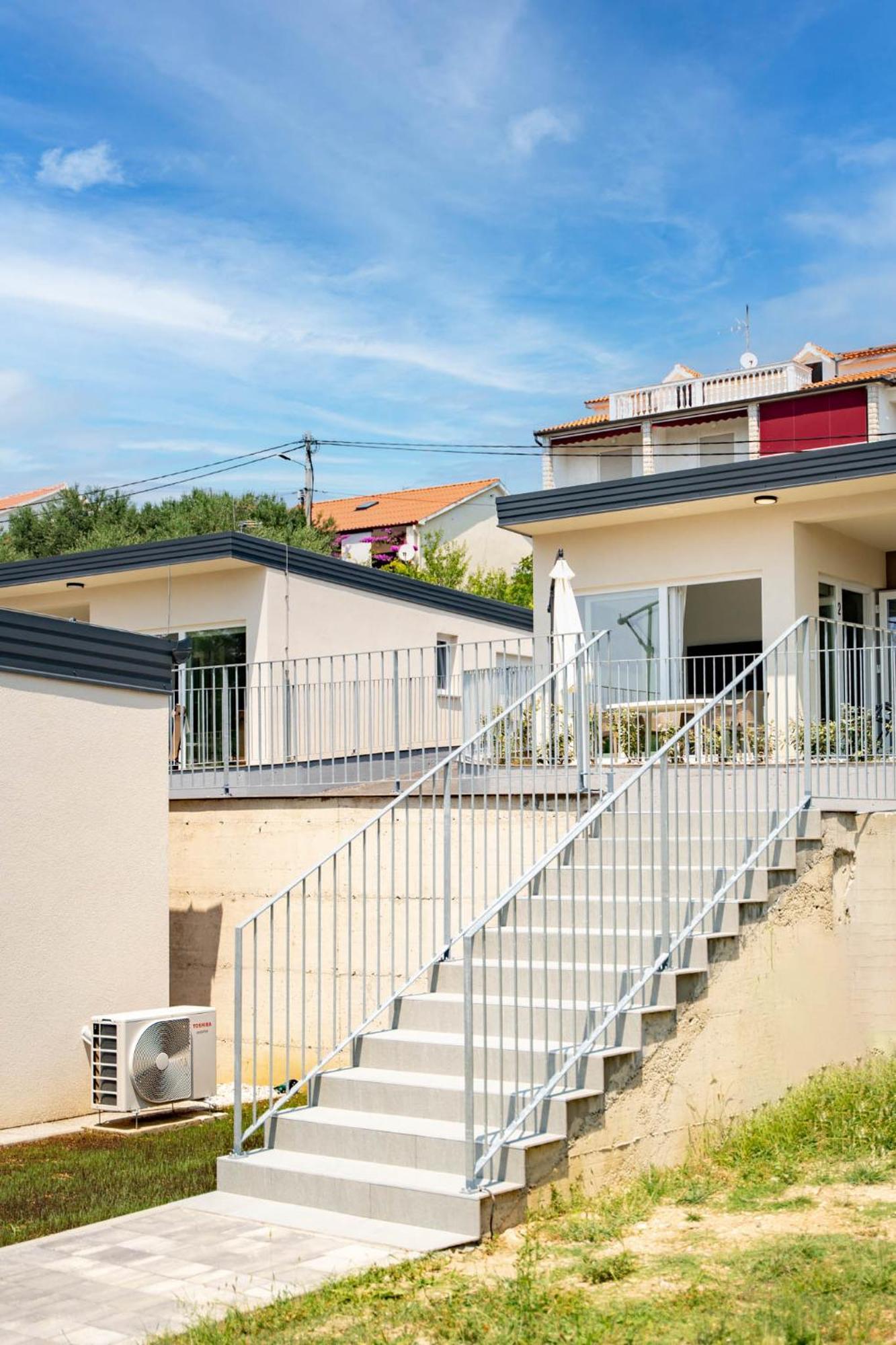 Arti Holiday Homes Banjol Екстер'єр фото