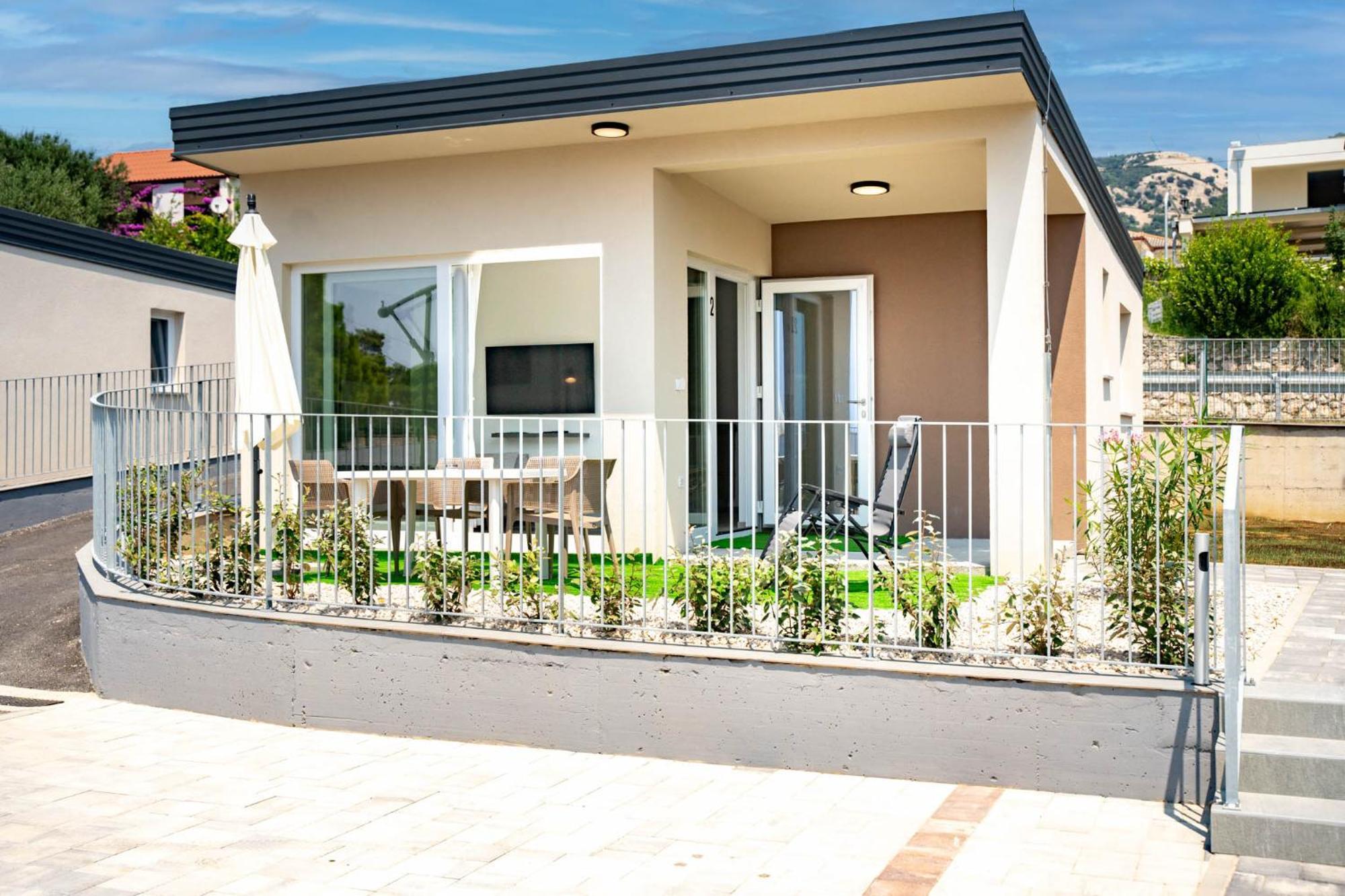 Arti Holiday Homes Banjol Екстер'єр фото