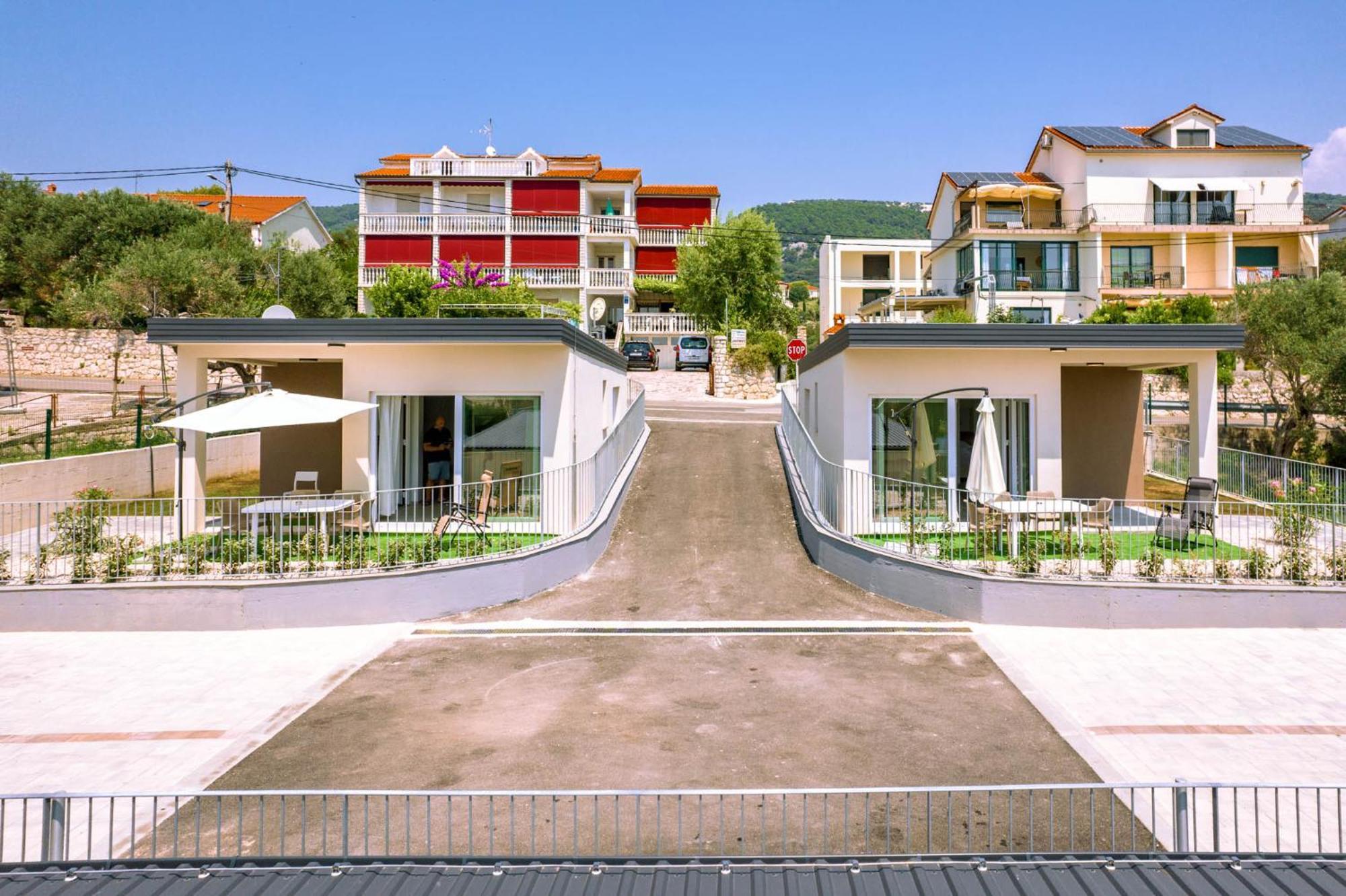 Arti Holiday Homes Banjol Екстер'єр фото